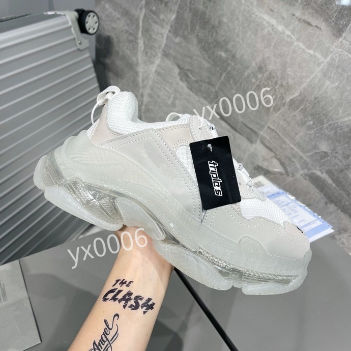 2022 Oblique Mens Shoes smooth calfskin 36-40 Luxurys Designers Sneakers Lace-up Technical rubber outsole yx211010, Choose the color
2022 Oblique Mens Shoes smooth calfskin 36-40 Luxurys Designers Sneakers Lace-up Technical rubber outsole yx211010, Choose the color