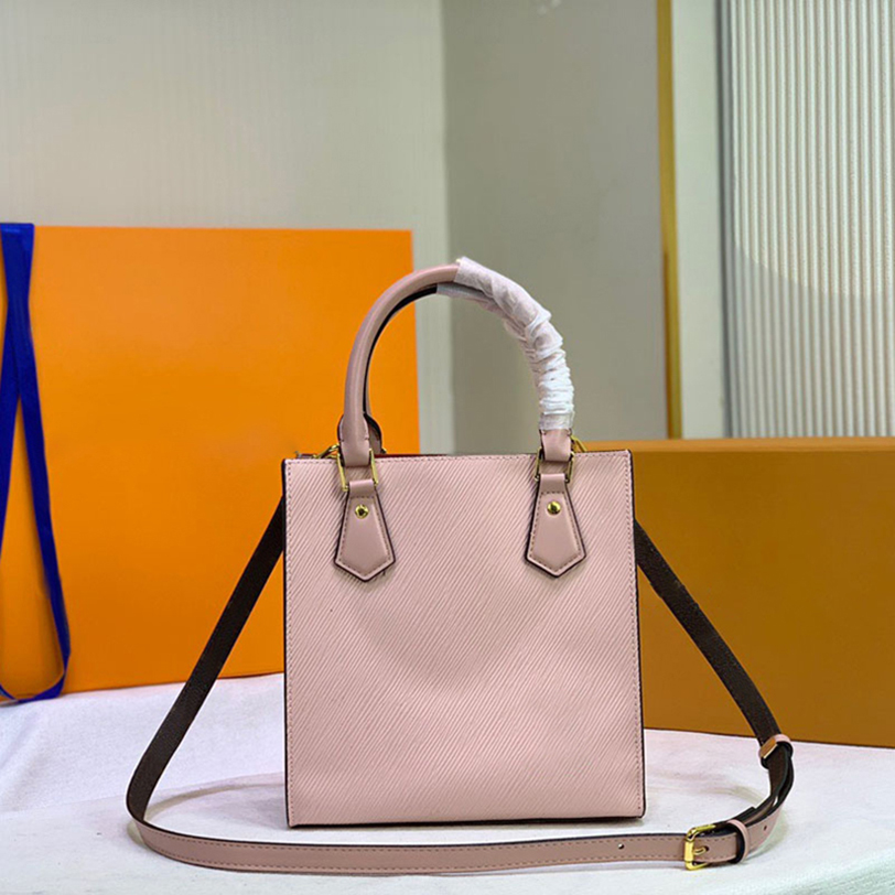 TOP QUALITY BB handbags women shoulder bags designers purse fashion woman crossbody bag classic leather water ripple tote, Size: 21x22x9cm
TOP QUALITY BB handbags women shoulder bags designers purse fashion woman crossbody bag classic leather water ripple tote, Size: 21x22x9cm