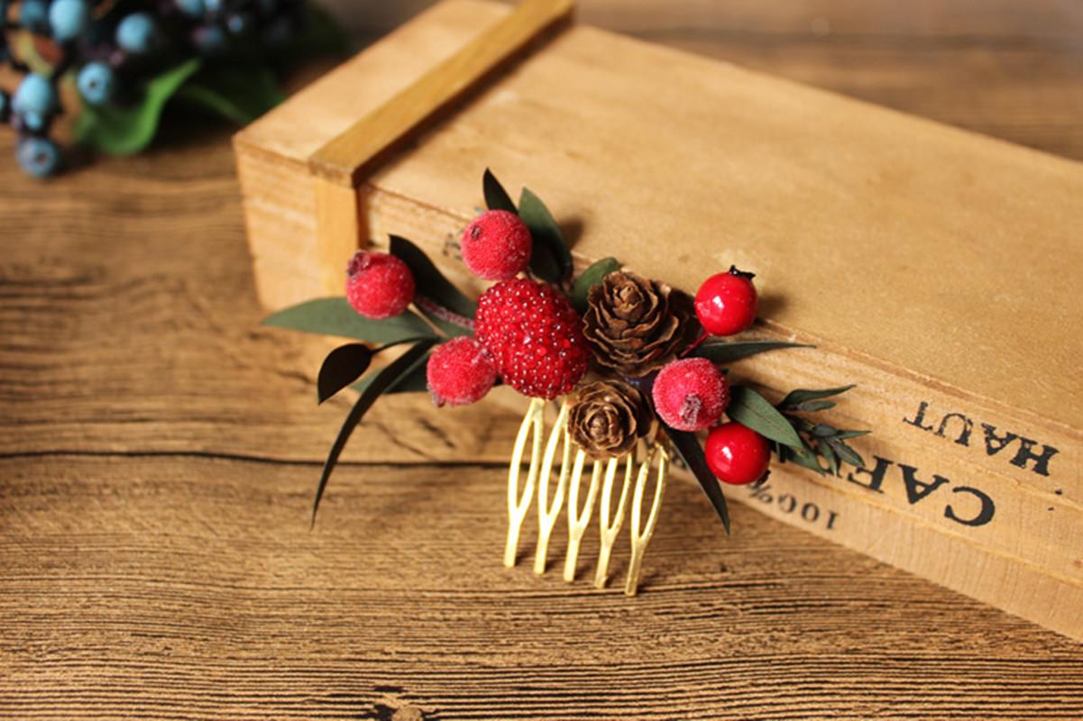 Headpieces Korean Mori Girl Berry Leaf Hairpin Cute Children Hair Accessories Simulation Green Comb Headdress
Headpieces Korean Mori Girl Berry Leaf Hairpin Cute Children Hair Accessories Simulation Green Comb Headdress