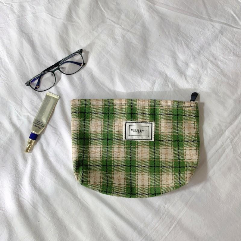 Cosmetic Bags & Cases Korean Plaid Makeup Bag Large Organizer Women Travel Toiletry Necesserie Beauty Pouch Make Up Brush Storage Case
Cosmetic Bags & Cases Korean Plaid Makeup Bag Large Organizer Women Travel Toiletry Necesserie Beauty Pouch Make Up Brush Storage Case