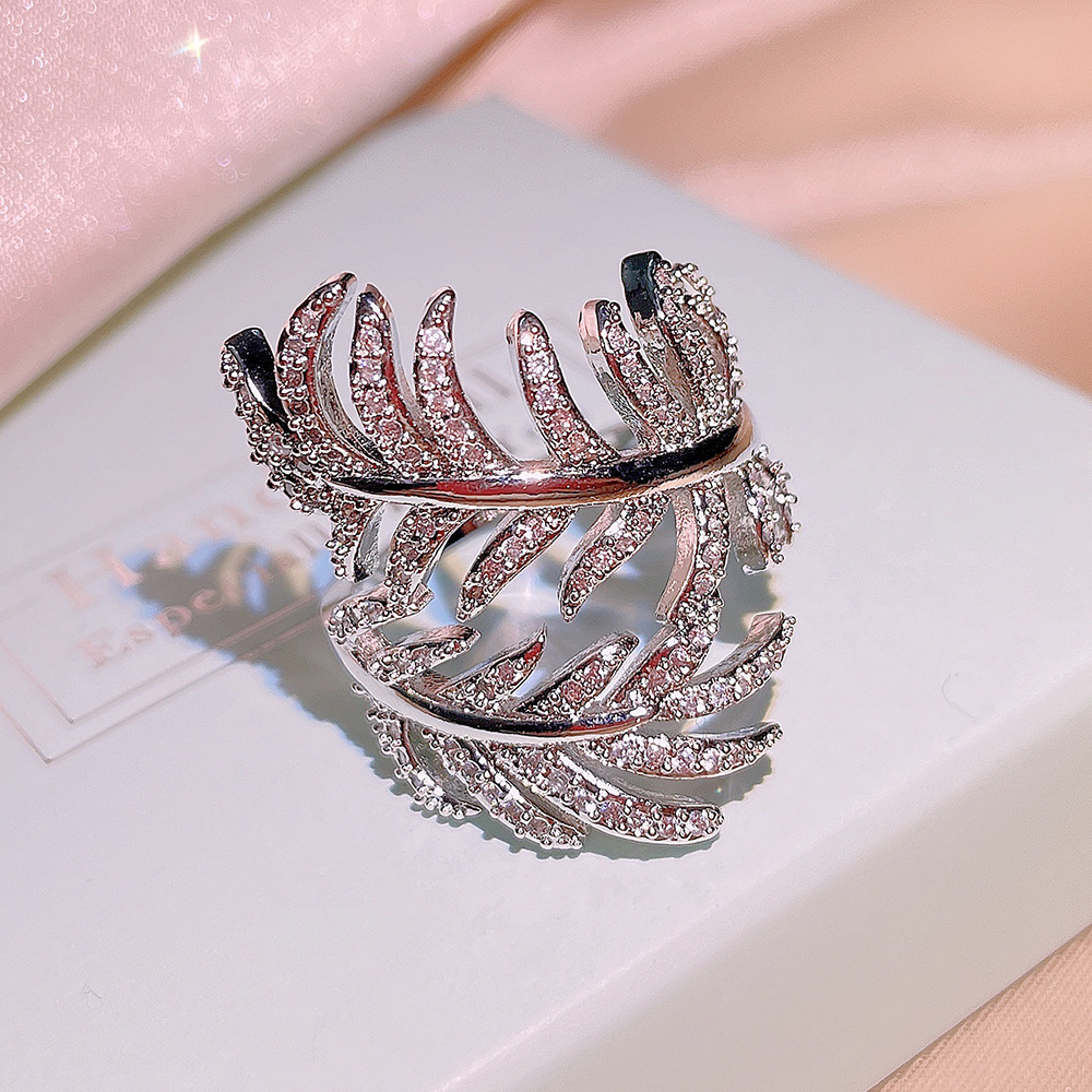 Leaf Wedding Ring: Sterg Sier, White Sapphire CZ Stones