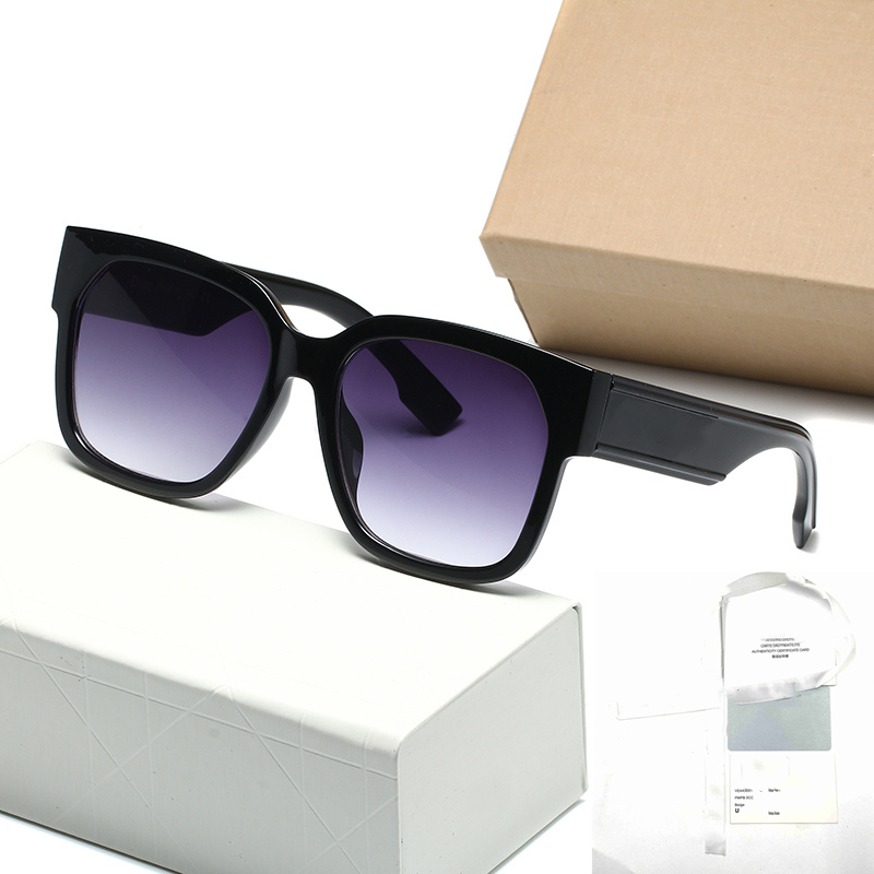 6062 Designer Sunglasses Men Eyeglasses Outdoor Shades PC Frame Fashion Classic Lady Sun glasses Mirrors for Women 
6062 Designer Sunglasses Men Eyeglasses Outdoor Shades PC Frame Fashion Classic Lady Sun glasses Mirrors for Women