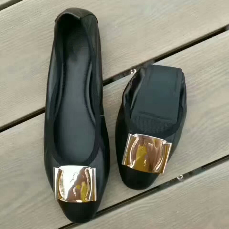 2021 famous brand women's shoes dance ballet flat shoes flat heel flower metal button fashion high quality round head Princess Wedding Dress soft and comfortable 35-42, Claret
2021 famous brand women's shoes dance ballet flat shoes flat heel flower metal button fashion high quality round head Princess Wedding Dress soft and comfortable 35-42, Claret