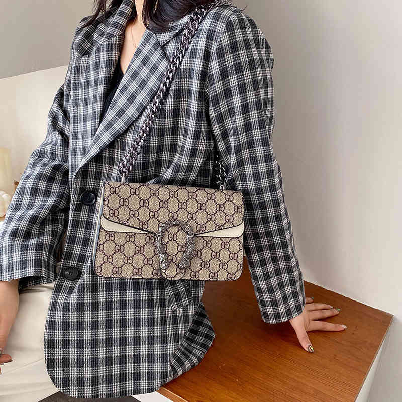 2021 Factory Outlet Sales 70% off Direct women's letter chain small square one Shoulder Messenger bags Store Wholesale
2021 Factory Outlet Sales 70% off Direct women's letter chain small square one Shoulder Messenger bags Store Wholesale