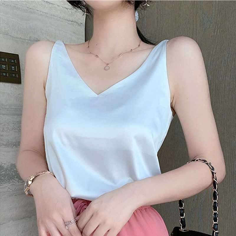 Korean Silk Women Tops Camisole Satin V Neck Tank Woman Sleeveless White Plus Size Halter XXL 210604, Apricot
Korean Silk Women Tops Camisole Satin V Neck Tank Woman Sleeveless White Plus Size Halter XXL 210604, Apricot