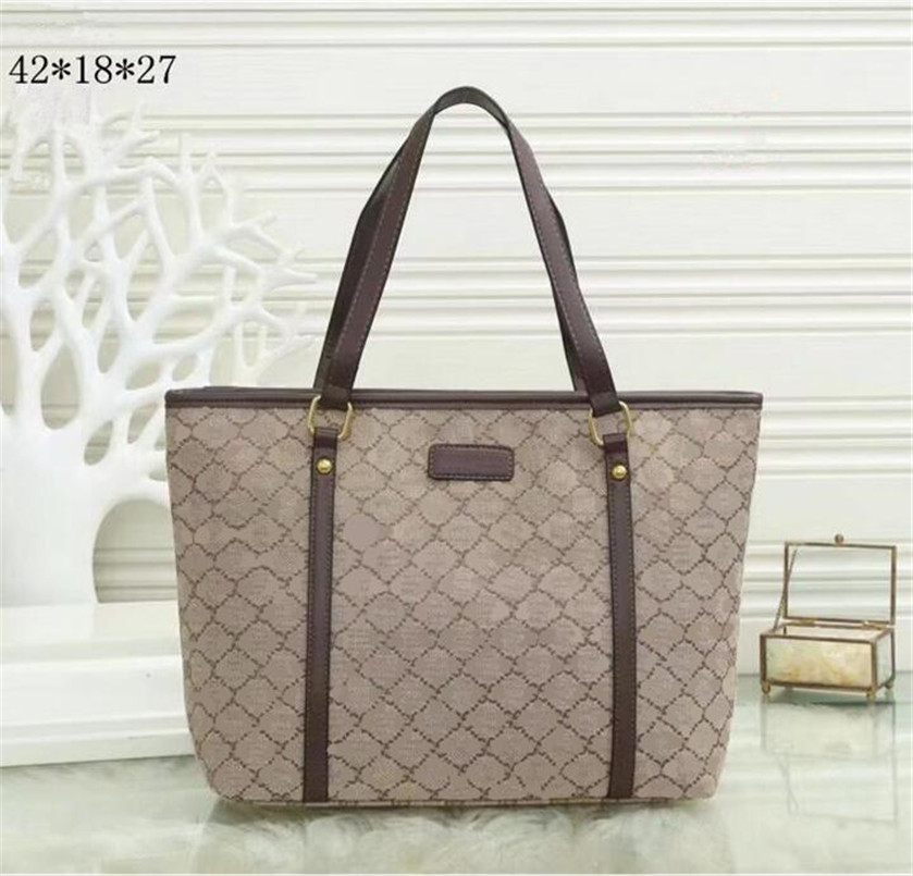 ONTHEGO MM GM bag Luxurys Designers bags handbags High Quality Ladies Chain Shoulder Patent Leather Diamond Evening Crossbody Bag Sac Design
ONTHEGO MM GM bag Luxurys Designers bags handbags High Quality Ladies Chain Shoulder Patent Leather Diamond Evening Crossbody Bag Sac Design