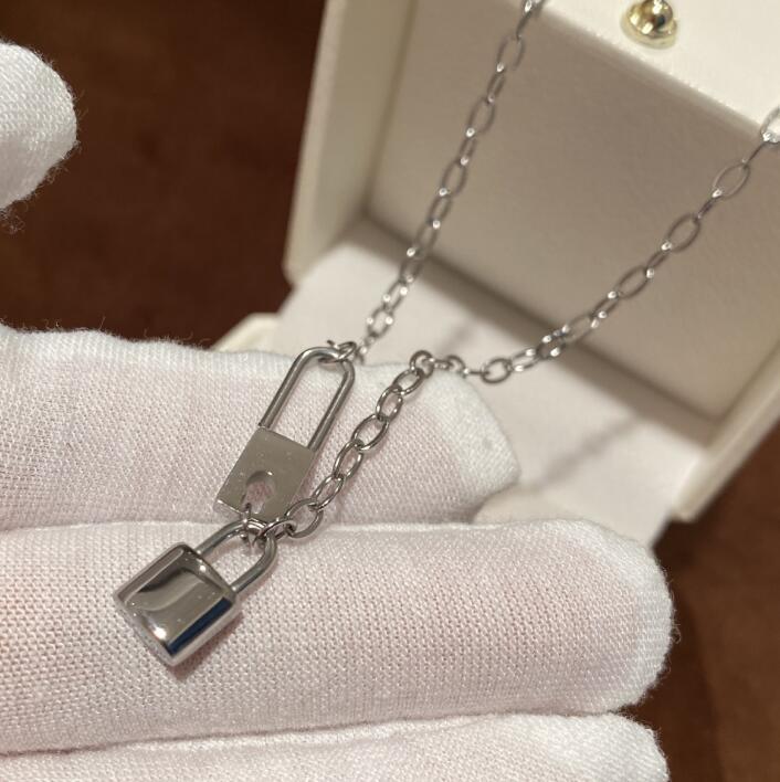 Titanium Steel Lock Pendant Men And Women Couple Necklace Chain Hip Hop Cold Wind Simple Trendy Summer Chic Neck Clavicle Necklaces, Silver
Titanium Steel Lock Pendant Men And Women Couple Necklace Chain Hip Hop Cold Wind Simple Trendy Summer Chic Neck Clavicle Necklaces, Silver
