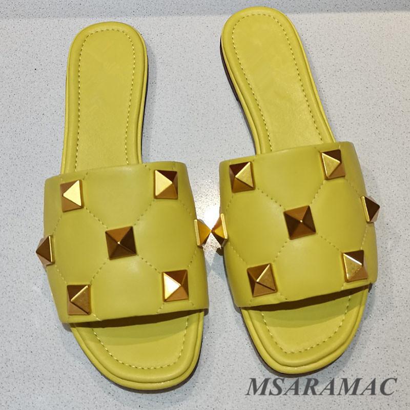 Yellow Diamond Pattern Rivet Flat Bottom Slippers Leather Round Toe Outdoor Fashion Street Ladies Lazy Shoes, Black
Yellow Diamond Pattern Rivet Flat Bottom Slippers Leather Round Toe Outdoor Fashion Street Ladies Lazy Shoes, Black