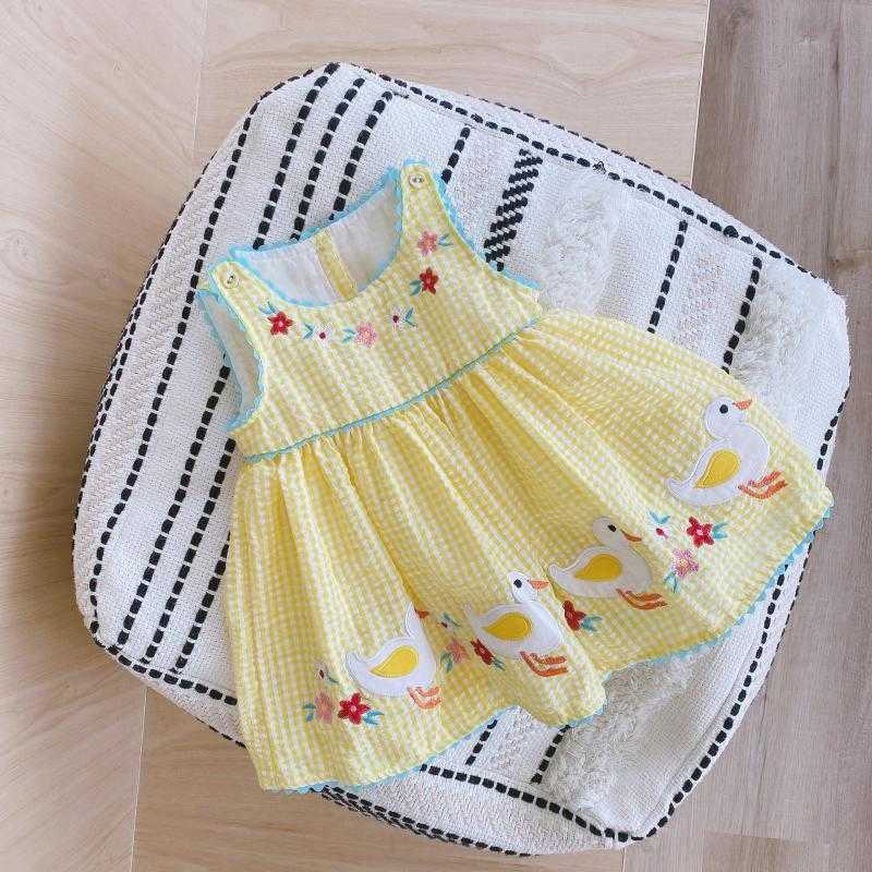 Summer Baby Girl Duck Embroidered Dress Infant Birthday Frocks Children Plaid Yellow Dresses Toddler Bouqitue Clothes 210615, Beige
Summer Baby Girl Duck Embroidered Dress Infant Birthday Frocks Children Plaid Yellow Dresses Toddler Bouqitue Clothes 210615, Beige
