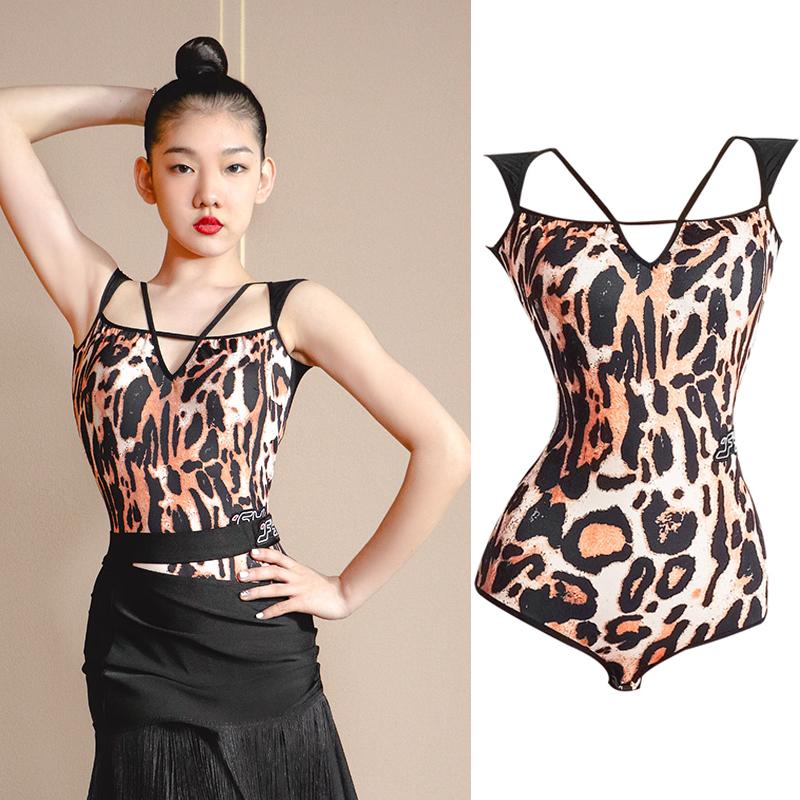 Stage Wear 2021 Women Leopard Latin Dance Clothes Sleeveless Tops Adult Skirts Salsa Dancing Performance VDB3588
Stage Wear 2021 Women Leopard Latin Dance Clothes Sleeveless Tops Adult Skirts Salsa Dancing Performance VDB3588