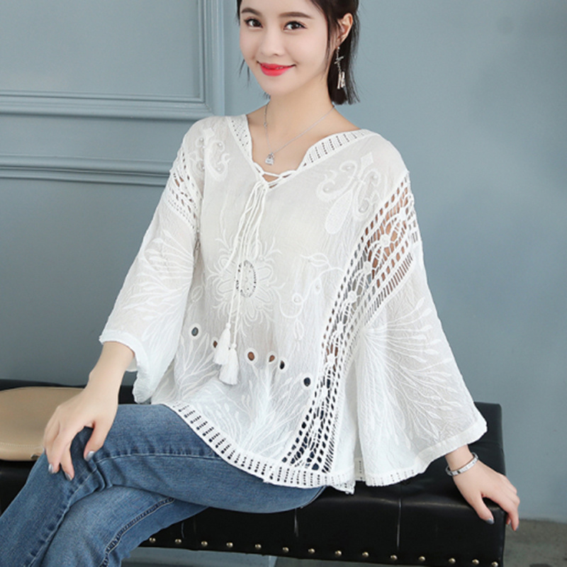 Loose Casual Summer Blouse Women Solid Hollow Lace Blouses And Shirts Crochet Floral White Shirt Tops Female Blusas 5739 210512