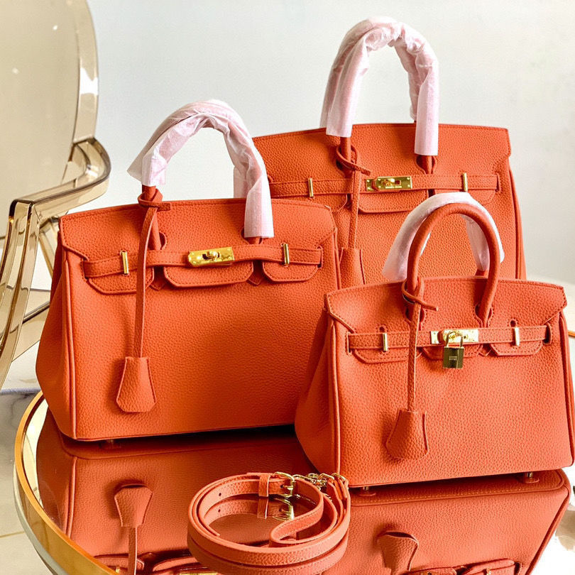 Designer Handbags Herme Women Luxurys 2021 Bags Burkins Messenger One Shoulder Hand Chameleon Leather Bb XYM U6CM XYM, 25cm
Designer Handbags Herme Women Luxurys 2021 Bags Burkins Messenger One Shoulder Hand Chameleon Leather Bb XYM U6CM XYM, 25cm
