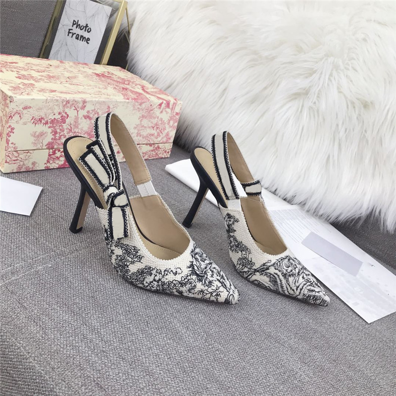 Summer Designer Banquet Dress Shoes Woman High Heels Party Girls Pointed Sexy Dancing Wedding Shoe Sandals, Shoes box
Summer Designer Banquet Dress Shoes Woman High Heels Party Girls Pointed Sexy Dancing Wedding Shoe Sandals, Shoes box