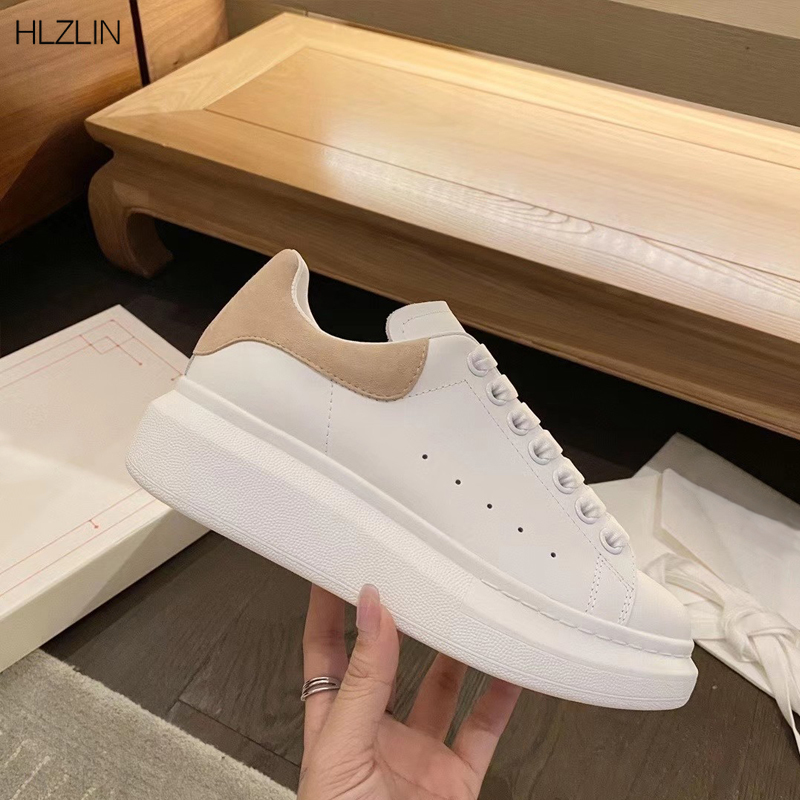 2021 Designer Shoes Classic Suede Velvet Leather Women Mens Flat Sneaker Platform Oversized Sports Trainer with Box Size35-46 bxdgdg, Black
2021 Designer Shoes Classic Suede Velvet Leather Women Mens Flat Sneaker Platform Oversized Sports Trainer with Box Size35-46 bxdgdg, Black