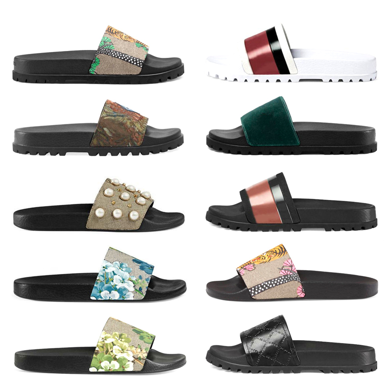 Slippers Fashion Durable Printing Sand foam runner Ararat Rubber West Men Women Sandals Swimming Pool Slipper Beach Shoes Women's Black White Red GreenShoes
Slippers Fashion Durable Printing Sand foam runner Ararat Rubber West Men Women Sandals Swimming Pool Slipper Beach Shoes Women's Black White Red GreenShoes