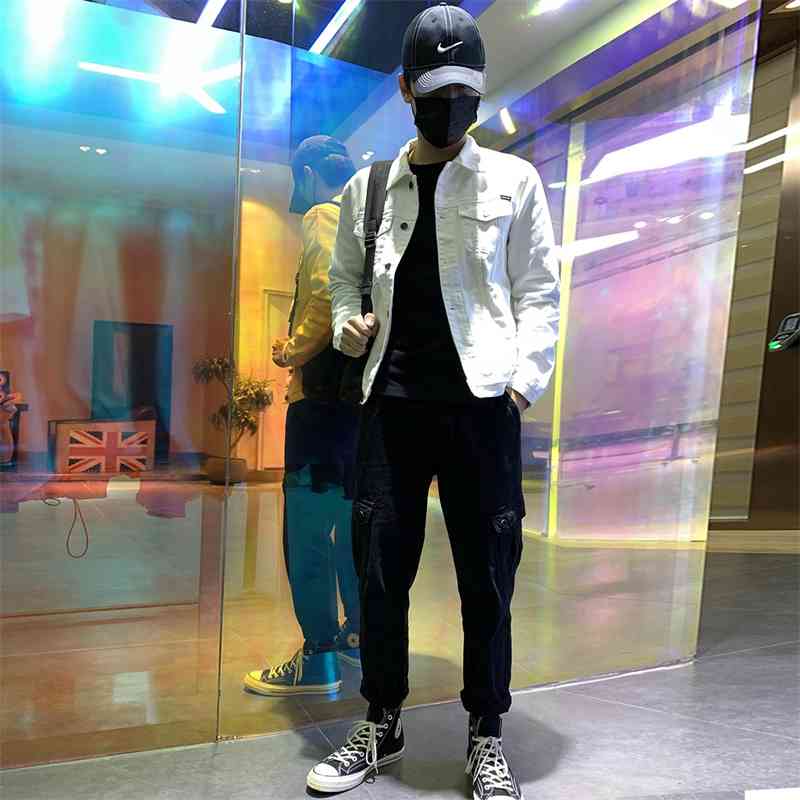 Spring and autumn leisure short white men's Korean fashion casual work clothes cowboy jacket men, White pj744 is one yard smaller
Spring and autumn leisure short white men's Korean fashion casual work clothes cowboy jacket men, White pj744 is one yard smaller