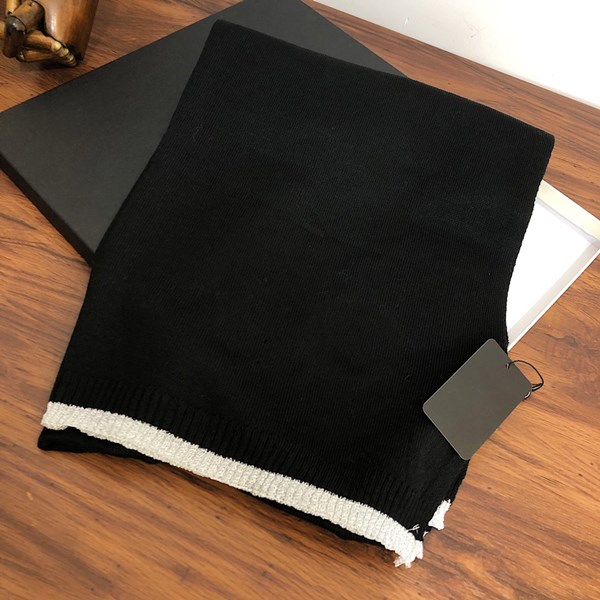 Winter Women's Clothing Scarf Fashion Colorfulner Scarf Men Women Letter Pattern Design Cashmere Scarve, Blue;gray
Winter Women's Clothing Scarf Fashion Colorfulner Scarf Men Women Letter Pattern Design Cashmere Scarve, Blue;gray