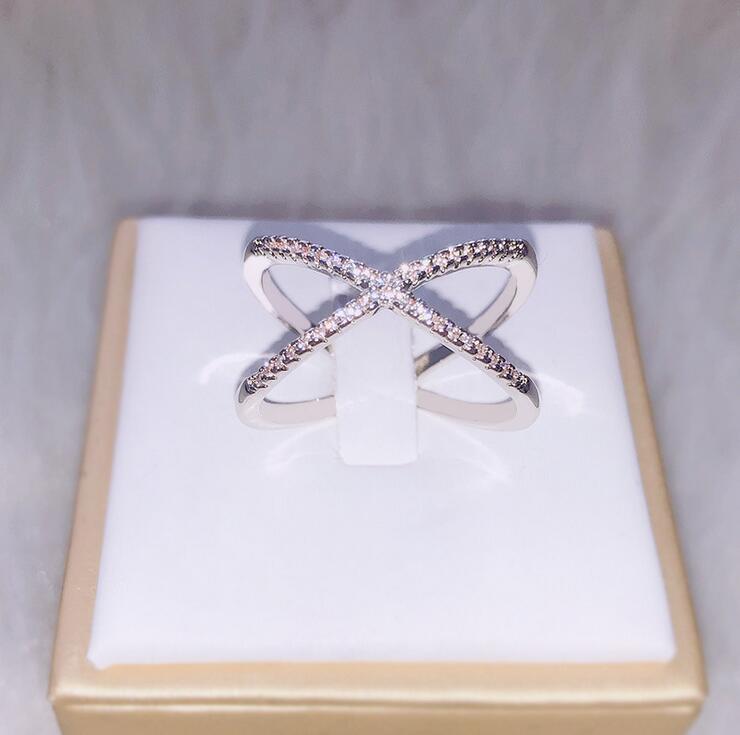 2021 Simple Fashion Jewelry Ins Top Sale Real 925 Sterling Silver Pave White Sapphire CZ Diamond Eternity Sweet Cut Women Wedding Engagement Band Cros