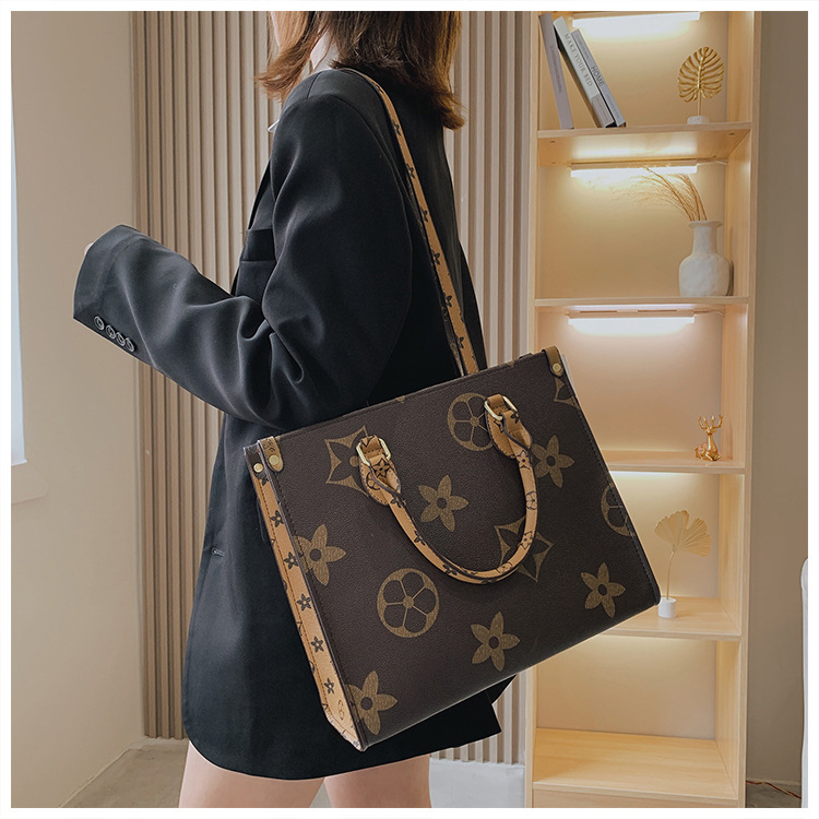 Handbags Laohua large capacity One Shoulder Tote Bag 2021 autumn winter women's fashion portable shopping, Ab
Handbags Laohua large capacity One Shoulder Tote Bag 2021 autumn winter women's fashion portable shopping, Ab