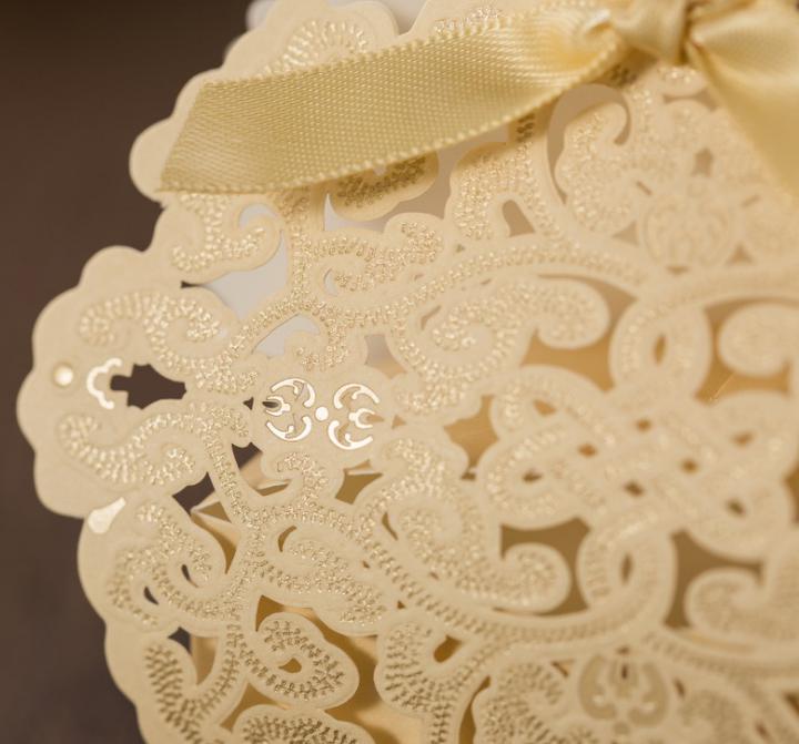 2021 100pcs Red/White Laser Cut Wedding Favor Boxes Wedding Candy Box Casamento Wedding Favors And Gifts