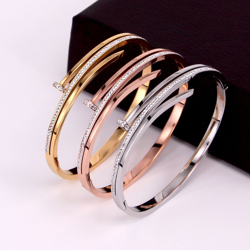 Korean opening women's titanium steel rose gold inlaid Diamond 18K Gold multi-layer nail buckle bracelet, Black
Korean opening women's titanium steel rose gold inlaid Diamond 18K Gold multi-layer nail buckle bracelet, Black