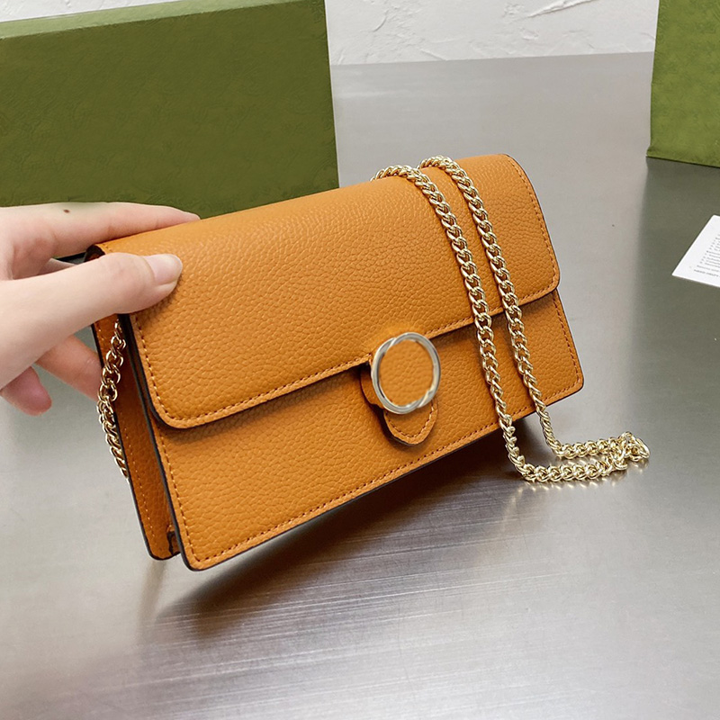 Designer Women 2G Chain Shoulder Bag 2023s Italy Brand Cowhide Crossbody Wallet Genuine Leather Mini Handbag Luxurys Designers Bags Purse With Link Chains Strap, Black
Designer Women 2G Chain Shoulder Bag 2023s Italy Brand Cowhide Crossbody Wallet Genuine Leather Mini Handbag Luxurys Designers Bags Purse With Link Chains Strap, Black