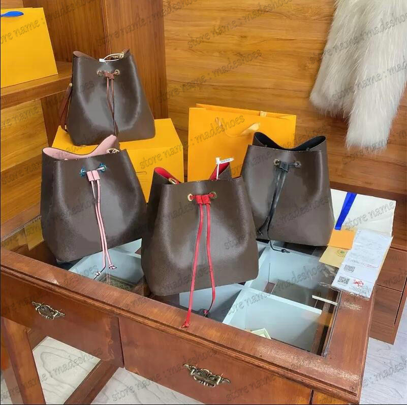 Neonoe MM Bucket Bag Monograms Empreinte Leather Cross Body Women Luxurys Designer Neo Noe 2PC Drawstring Bags With Purse Wallet Black / Beige
Neonoe MM Bucket Bag Monograms Empreinte Leather Cross Body Women Luxurys Designer Neo Noe 2PC Drawstring Bags With Purse Wallet Black / Beige