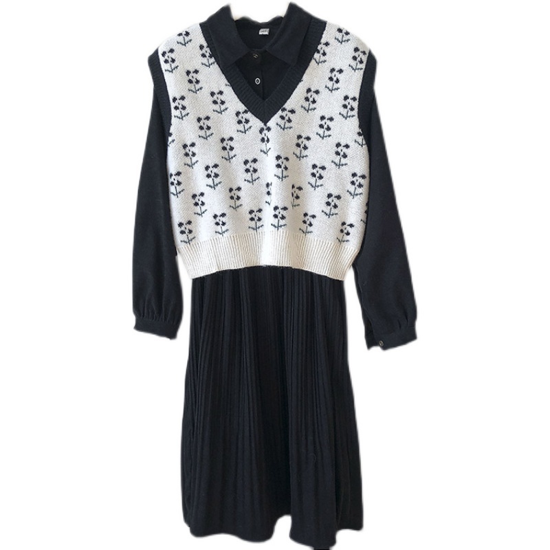 Kimutomo Fashion Two Piece Set Women Spring Style Vintage Jacquard Knitted Vest ladies Turn-down Collar Pleated Dress 210521