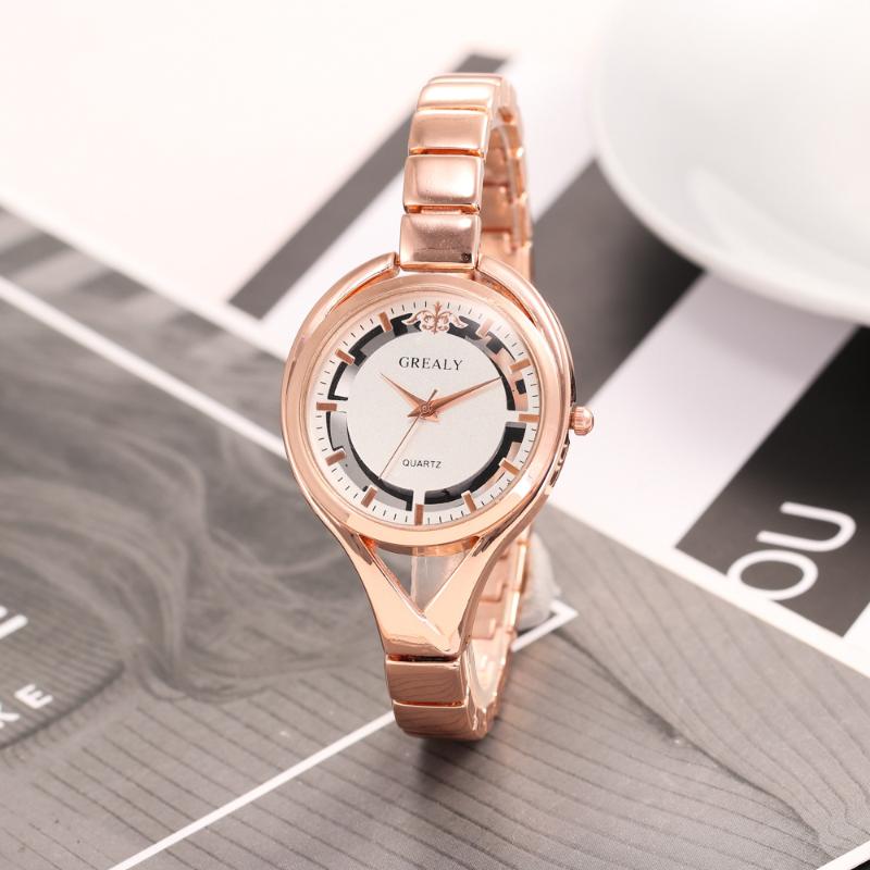 Wristwatches 2021 Personality Casual Women's Decorative Watch Student All-match Hollow Surface Thin Band Alloy Bracelet, Gold
Wristwatches 2021 Personality Casual Women's Decorative Watch Student All-match Hollow Surface Thin Band Alloy Bracelet, Gold