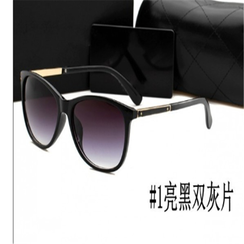 1926Luxury new Brand Polarized Sunglasses Men Women Pilot Sunglasses UV400 Eyewear Bans 3016 Glasses Metal Frame Polaroid Lens, White;black
1926Luxury new Brand Polarized Sunglasses Men Women Pilot Sunglasses UV400 Eyewear Bans 3016 Glasses Metal Frame Polaroid Lens, White;black