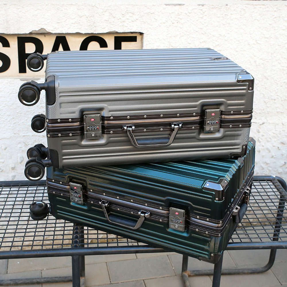 Trolley case aluminum frame large capacity 24 26 inch trunk universal wheel 20 boarding suitcase password box
Trolley case aluminum frame large capacity 24 26 inch trunk universal wheel 20 boarding suitcase password box
