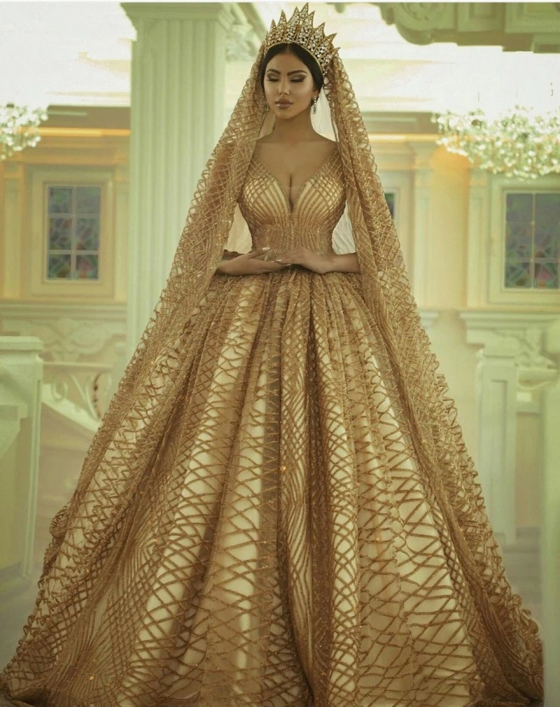 Arabic Dubai Gold Wedding Dresses With Veil Sequin Bridal Gowns Sexy V Neck Plus Size Sweep Train Vestido De Fiesta Boda