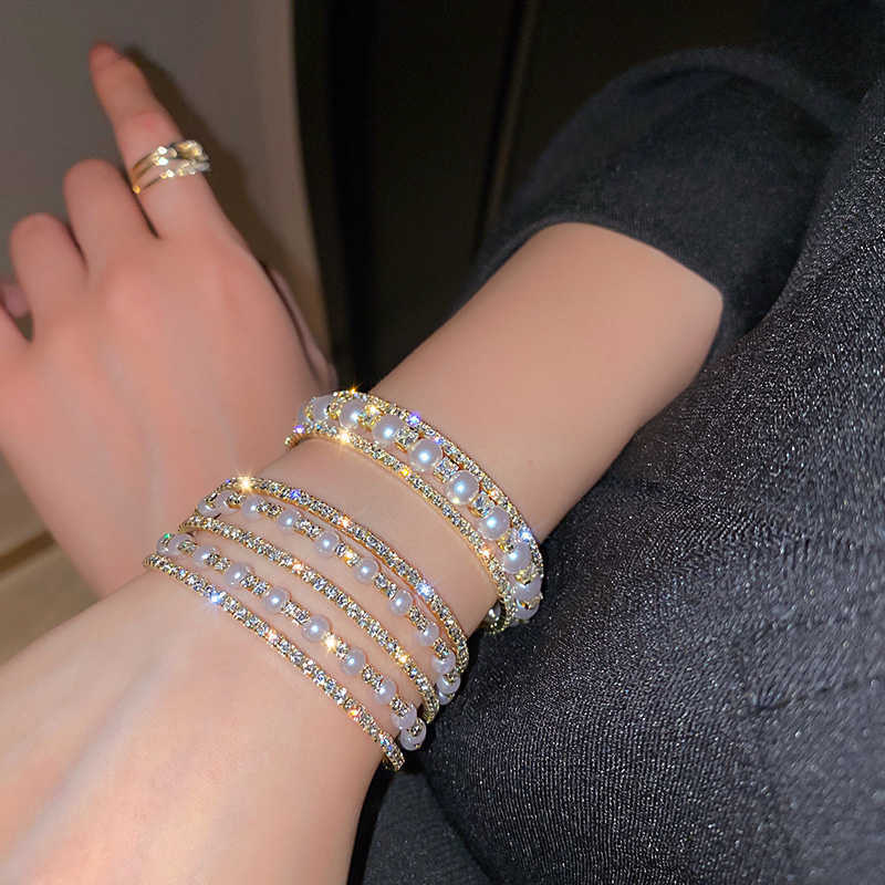 Fyuan Geometric Multilayer Rhinestones Bracelet & Bangles for Women Pearl Cuff Bracelets Weddings Jewelry Q0719
Fyuan Geometric Multilayer Rhinestones Bracelet & Bangles for Women Pearl Cuff Bracelets Weddings Jewelry Q0719