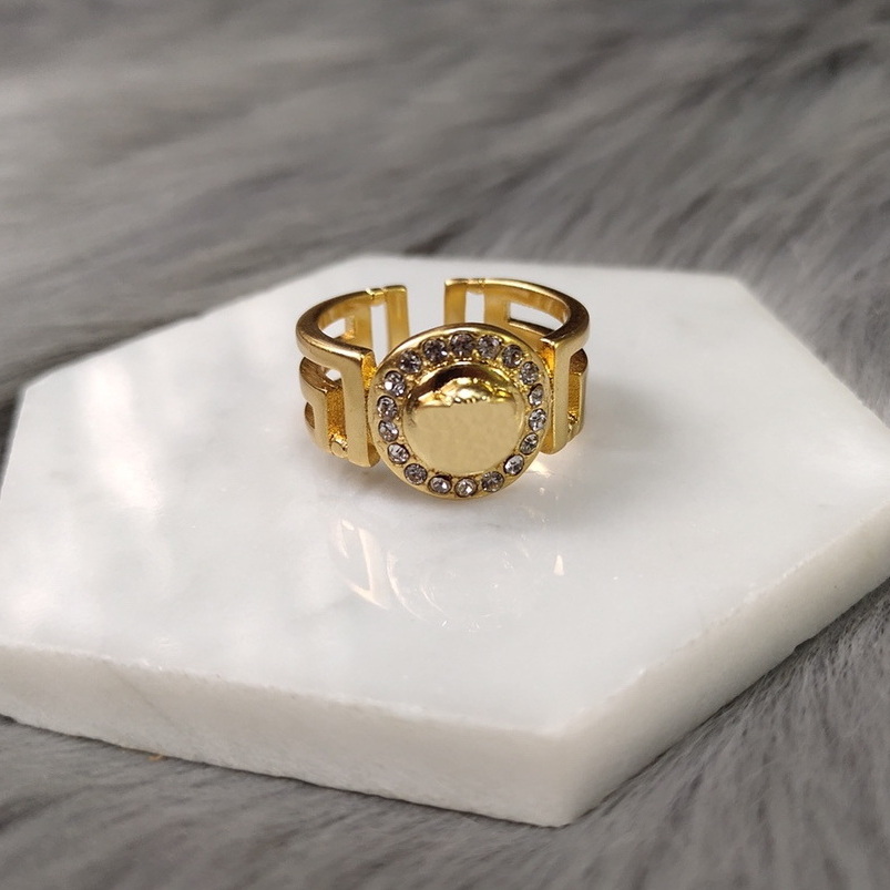 VERS ring diamonds18K gold plated brass Never fade TOP quality luxury brand design exquisite gift official reproductions jewelry 2022 new medusa band, Silver
VERS ring diamonds18K gold plated brass Never fade TOP quality luxury brand design exquisite gift official reproductions jewelry 2022 new medusa band, Silver