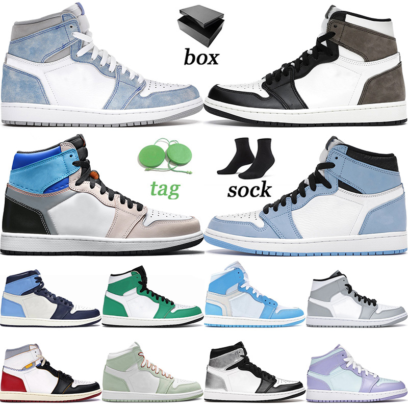 With Box 2021 Basketball Shoes 1 1s Hyper Royal High Dark Mocha Jumpman Mens Women White Prototype Seafoam Off Sneakers Trainers University Blue, C18 mid purple aqua 36-46
With Box 2021 Basketball Shoes 1 1s Hyper Royal High Dark Mocha Jumpman Mens Women White Prototype Seafoam Off Sneakers Trainers University Blue, C18 mid purple aqua 36-46