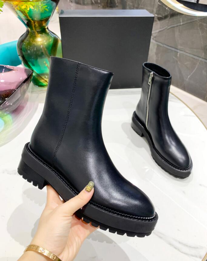 2021 designer luxury women Sanford Leather Boots ladies Haif Ankle Boot Cowskin Lace-up Slip-on Zip autumn winter Fashion Camfortable shoes High Quality size 35-41, Color 1
2021 designer luxury women Sanford Leather Boots ladies Haif Ankle Boot Cowskin Lace-up Slip-on Zip autumn winter Fashion Camfortable shoes High Quality size 35-41, Color 1