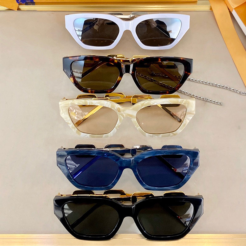 EDGE Sunglasses Z1474E Womens cat eye fashion luxury classic metal chain temples ladies spring and summer travel vacation designer sunglasses UV400 with box
EDGE Sunglasses Z1474E Womens cat eye fashion luxury classic metal chain temples ladies spring and summer travel vacation designer sunglasses UV400 with box