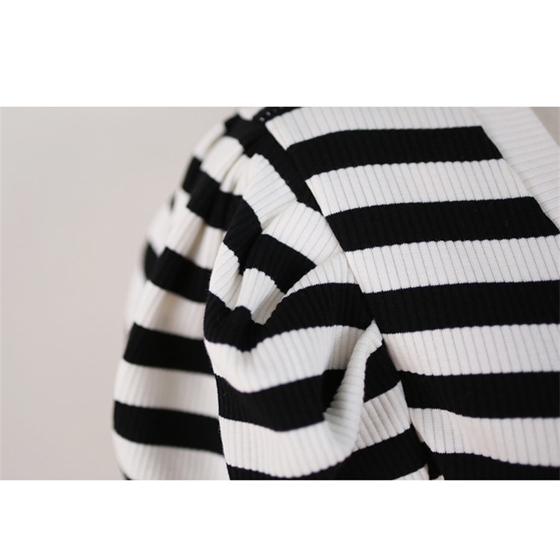 Elegant Casual Stripe Long Dress Summer Fashion Women's V-Neck Puff Short Sleeve Bodycon Sexy Split Slim 210519