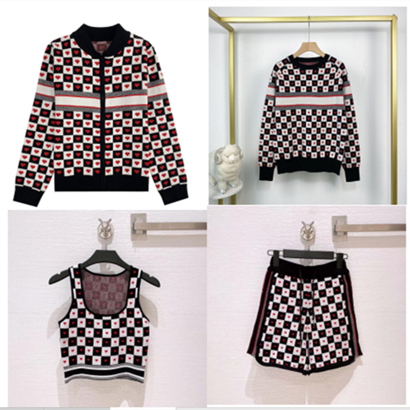 20ss Top designers in Europe and America Women's Sweaters autumn winter Classic retro letter jacquard crew neck Pullover high quality cardigans knitted sweater
20ss Top designers in Europe and America Women's Sweaters autumn winter Classic retro letter jacquard crew neck Pullover high quality cardigans knitted sweater