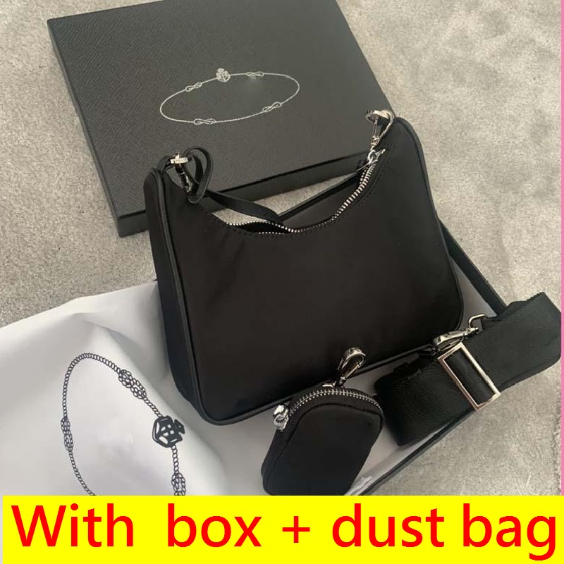 Designers Bags Womens 2005 Nylon Shoulder Bag brands satchel Hobo vintage vogue small hot Luxurys Fashion black white handbags and purses with chain Crossbody 2021, Red
Designers Bags Womens 2005 Nylon Shoulder Bag brands satchel Hobo vintage vogue small hot Luxurys Fashion black white handbags and purses with chain Crossbody 2021, Red