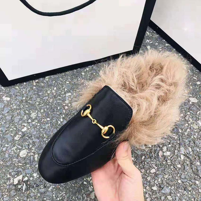 winter wool slippers classic Designer Lazy Flat Baotou Flip flops 100% leather lady Slides Suede letter cowhide Metal with fur women shoes L, Black
winter wool slippers classic Designer Lazy Flat Baotou Flip flops 100% leather lady Slides Suede letter cowhide Metal with fur women shoes L, Black