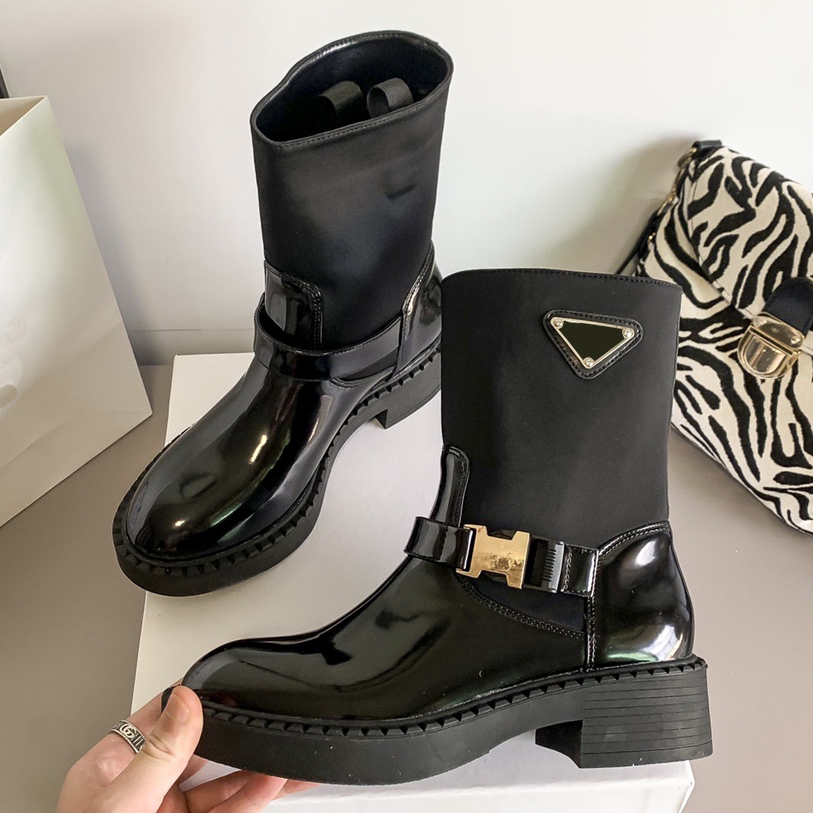 High quality Womens Designer Boots Leather Martin Ankle Chaelsea Boot Fashion Non-slip Wave Colored Rubber Outsole Elastic Webbing Luxury Comfort Exquisite, Black
High quality Womens Designer Boots Leather Martin Ankle Chaelsea Boot Fashion Non-slip Wave Colored Rubber Outsole Elastic Webbing Luxury Comfort Exquisite, Black