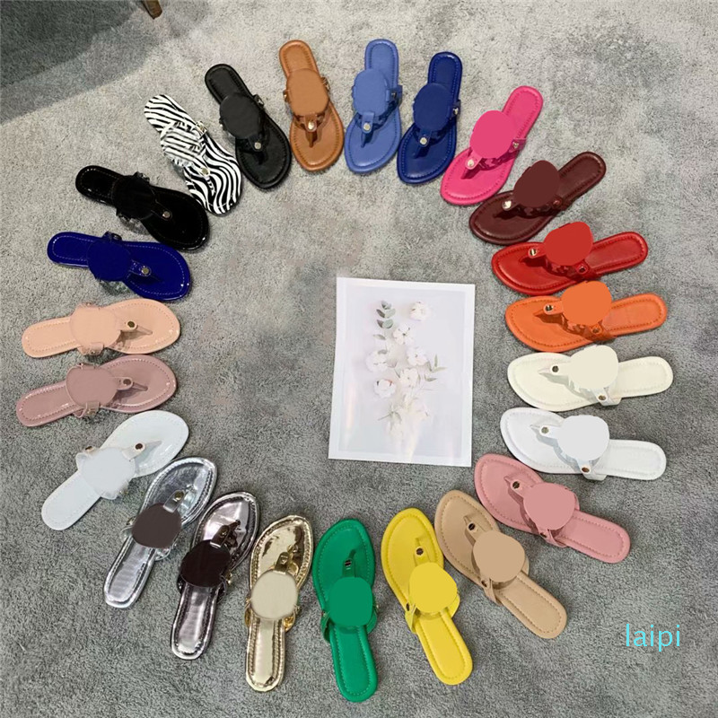 Designer- Women Slippers Leather Sandals Summer Beach Buttons Slides Lady Flat Flip Flops Hollow Letter Double Buckle Slipper, Black
Designer- Women Slippers Leather Sandals Summer Beach Buttons Slides Lady Flat Flip Flops Hollow Letter Double Buckle Slipper, Black