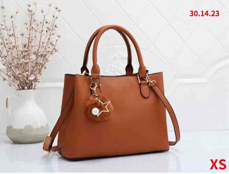 High quality totes Luxurys Designers Bag Pra PU Genuine Leather Women handbag Fashion female Crossbody Handbags Tote Lady Shoulder Vintage bags Wallet V, Light brown
High quality totes Luxurys Designers Bag Pra PU Genuine Leather Women handbag Fashion female Crossbody Handbags Tote Lady Shoulder Vintage bags Wallet V, Light brown