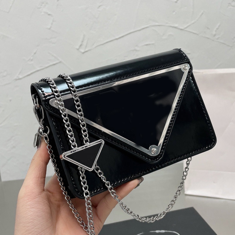 Chian Bag Crossbody Bags Handbag Plain Smooth Surface Real Leather Metal Triangle Decoration Hasp Women Flap Messenger Purse, Box
Chian Bag Crossbody Bags Handbag Plain Smooth Surface Real Leather Metal Triangle Decoration Hasp Women Flap Messenger Purse, Box
