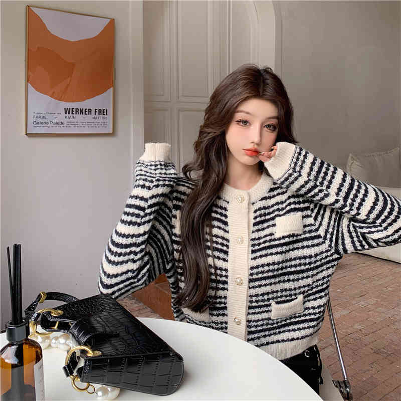 2 Colors Autumn winter korean style stripe vintage soft knittd cardigans womens button sweaters cardigans womans (R99464) 210423