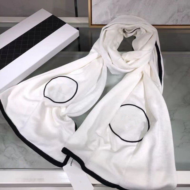 65-180CM Scarves Brand womens senior long shawls Fashion tourism soft Designer luxury gift printing Scarf écharpes de luxe pour femmes
65-180CM Scarves Brand womens senior long shawls Fashion tourism soft Designer luxury gift printing Scarf écharpes de luxe pour femmes