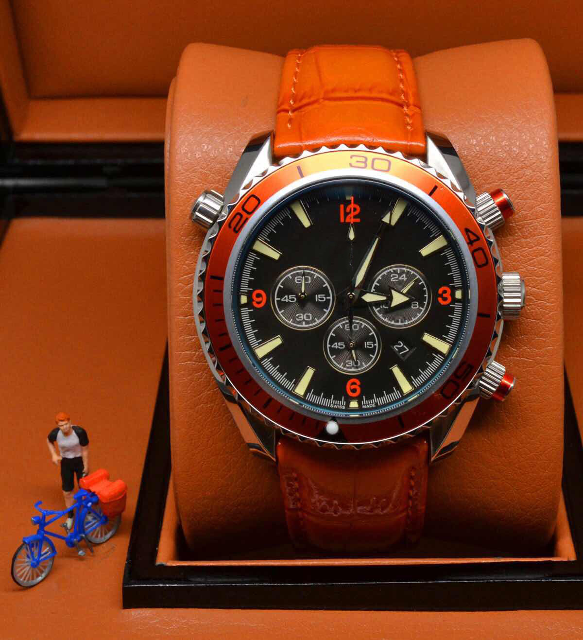 sports chronograph limited watch orange bezel black dial quartz professional dive wristwatch folding clasp men watches, Slivery;brown
sports chronograph limited watch orange bezel black dial quartz professional dive wristwatch folding clasp men watches, Slivery;brown