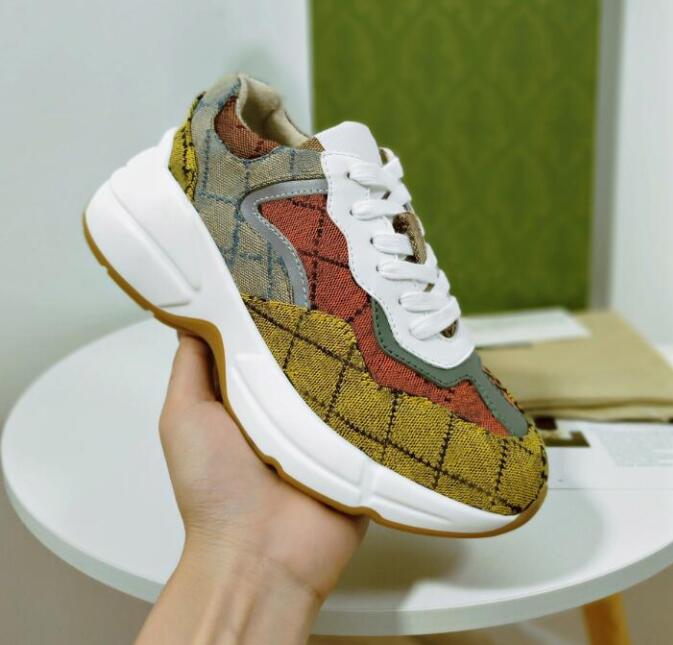 2021 Designers Shoes Luxury Multicolor Rhyton Women Men Sneakers Trainers Vintage Chaussures Ladies Casual Shoe Designer Sneaker Top Quality Size 35-46
2021 Designers Shoes Luxury Multicolor Rhyton Women Men Sneakers Trainers Vintage Chaussures Ladies Casual Shoe Designer Sneaker Top Quality Size 35-46