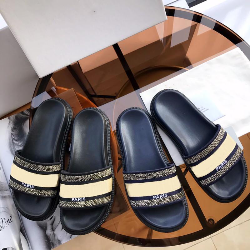2021 Classic Ladies Sandals Jacquard Embroidered Print Slippers Luxury Designer Floral Brocade Flip Flops Platform Casual Flats 35-41, Black
2021 Classic Ladies Sandals Jacquard Embroidered Print Slippers Luxury Designer Floral Brocade Flip Flops Platform Casual Flats 35-41, Black